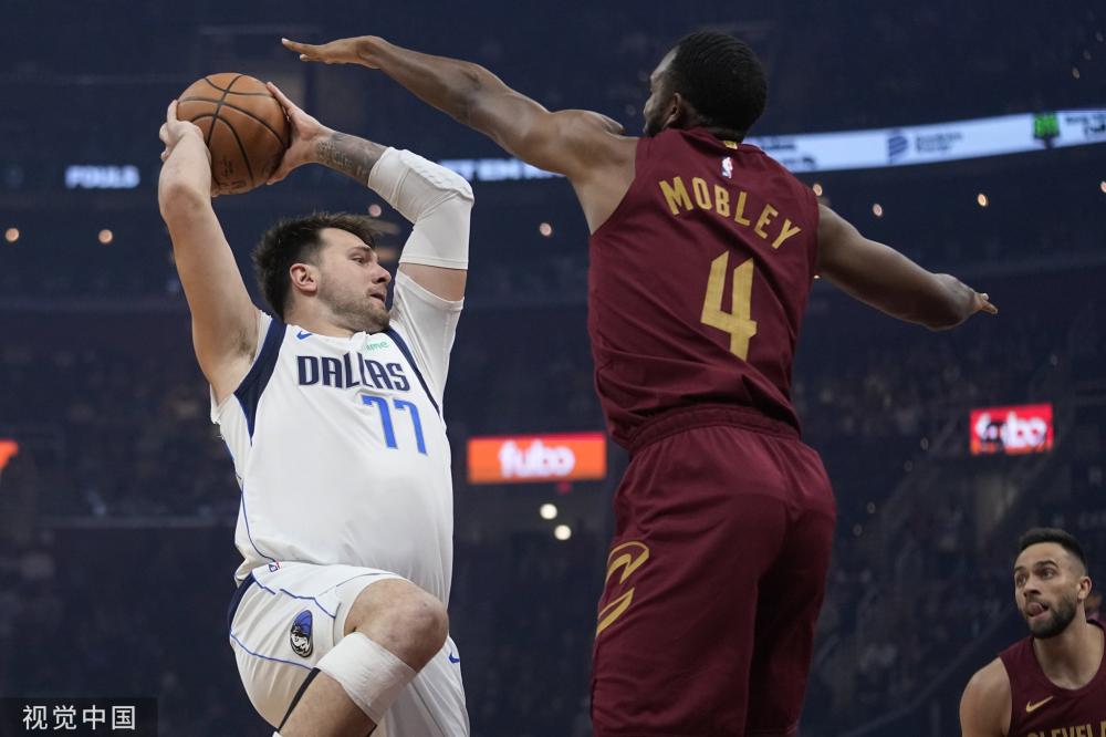 早报：推举金球奖，各位可择贤举荐.